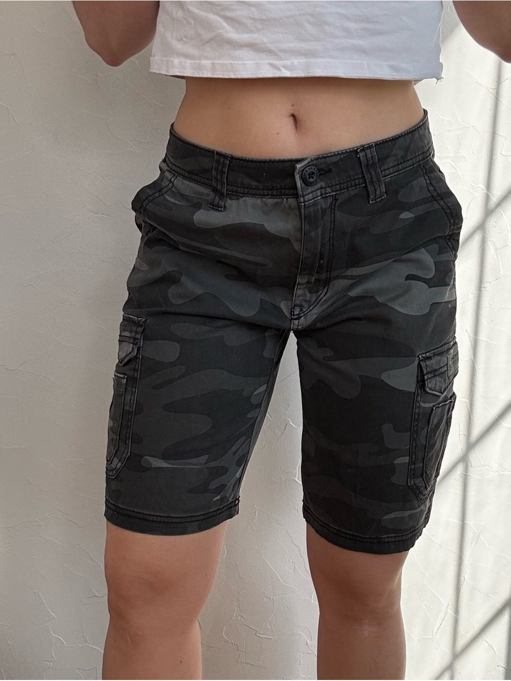 Union Bay Grey Camo Cargo Shorts - Unisex Y2K Skater Utility - Size 32